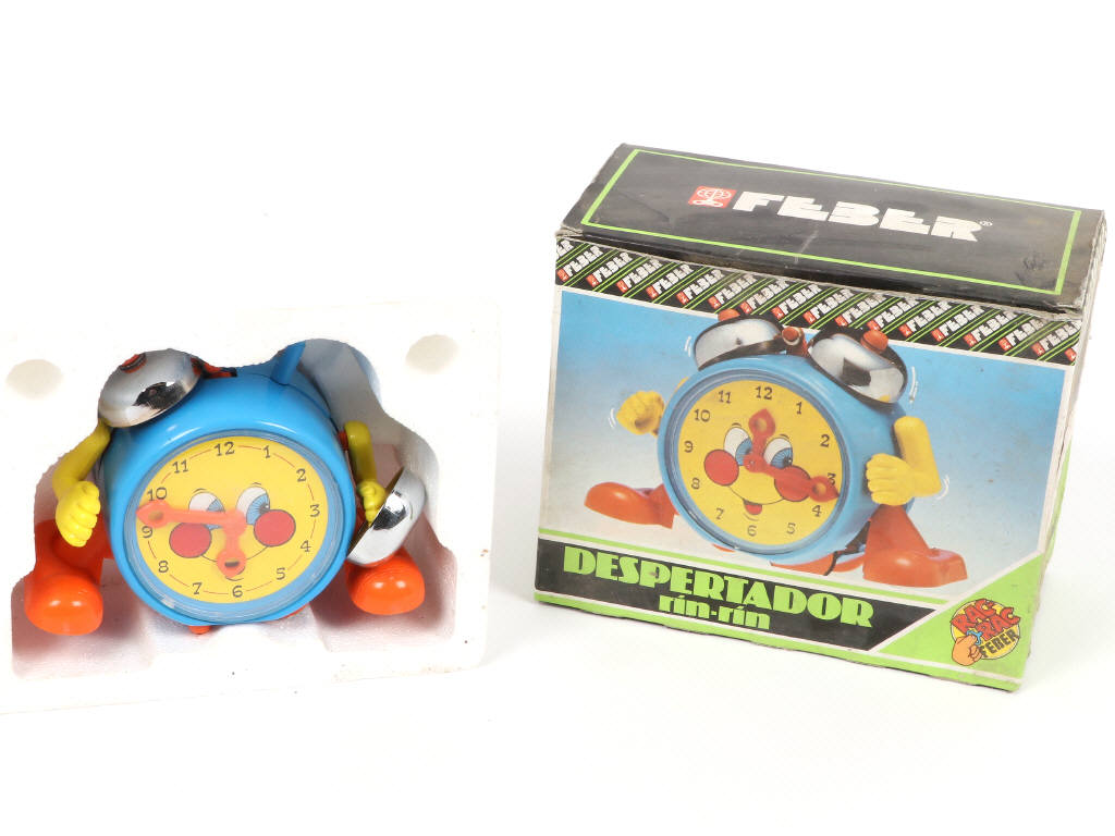 Lot 104 - DIVERS (11)