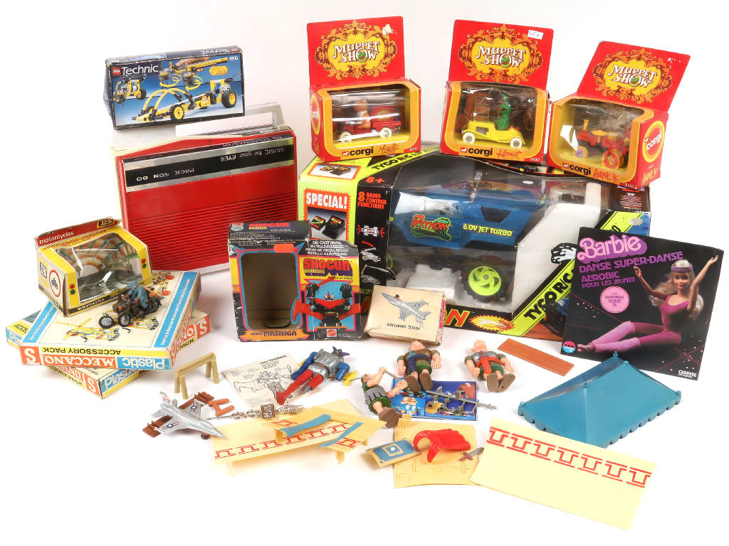 Lot 107 - DIVERS (20)