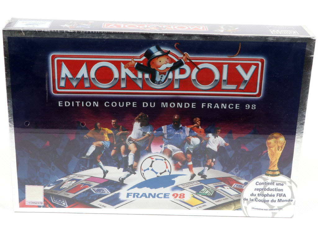 Lot 114 - DIVERS (4)