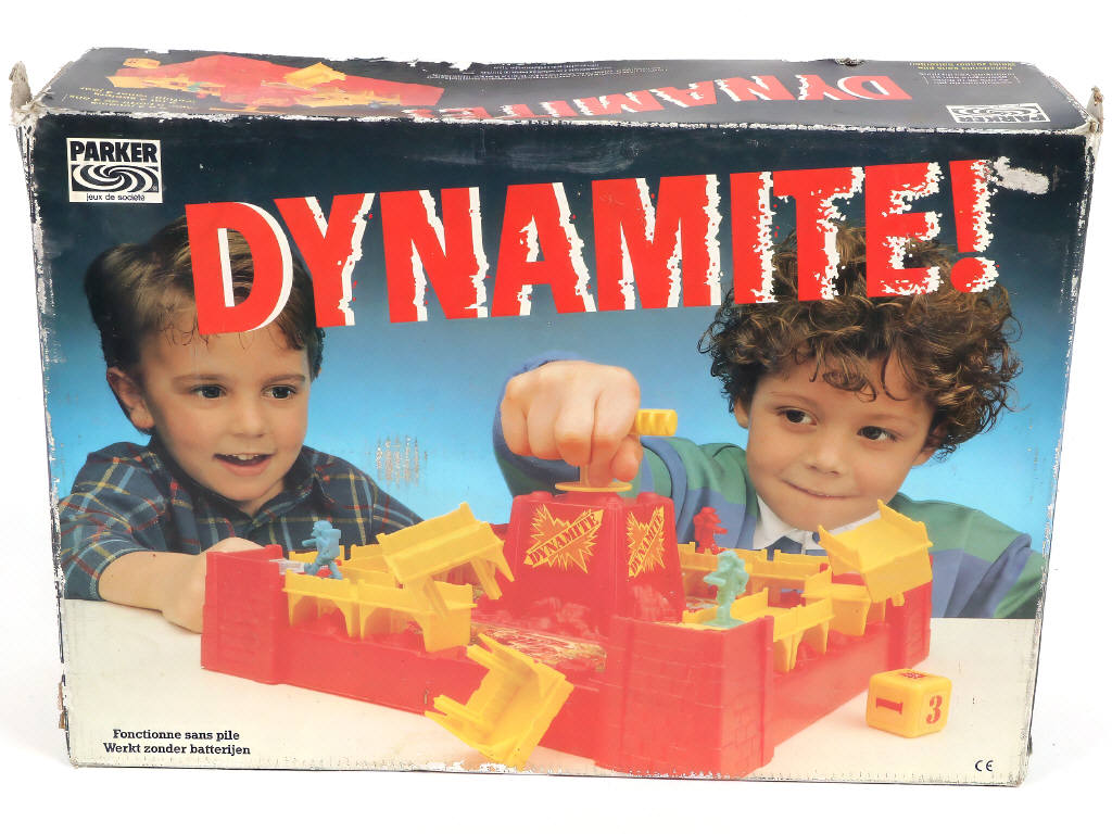 Lot 114 - DIVERS (4)