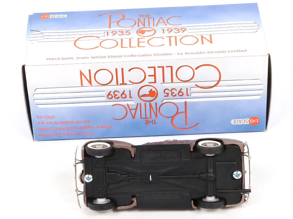 Lot 165 - BROOKLIN MODELS (GB) (1)