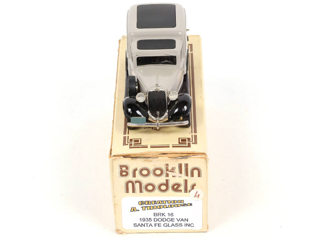 Lot 156 - BROOKLIN MODELS (GB) (1)