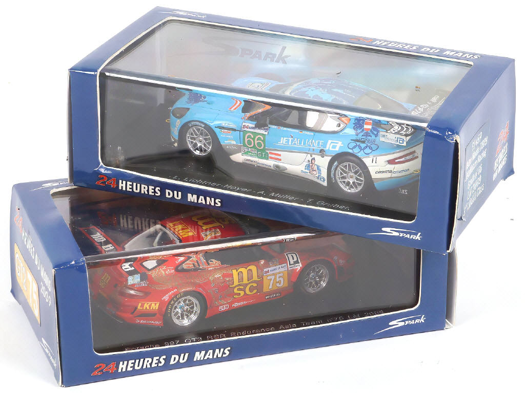 Lot 102 - SPARK (MACAU) (2)