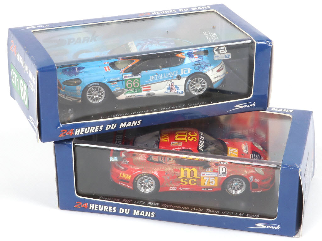 Lot 102 - SPARK (MACAU) (2)