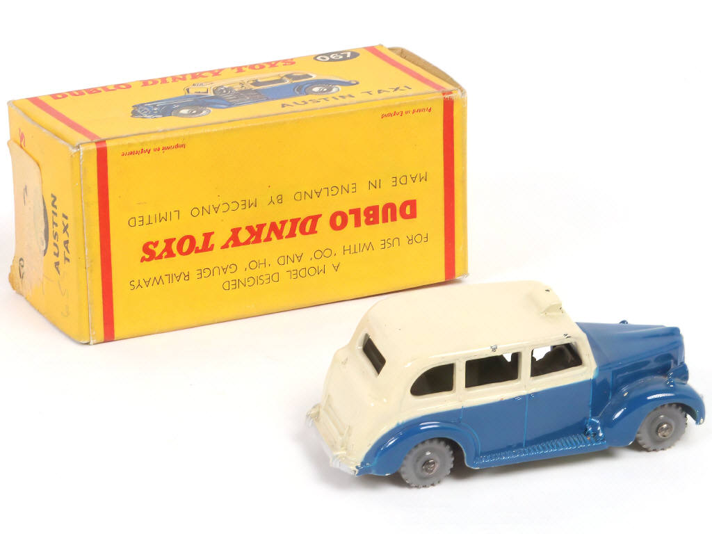 Lot 280 - DINKY TOYS (GB) (1)