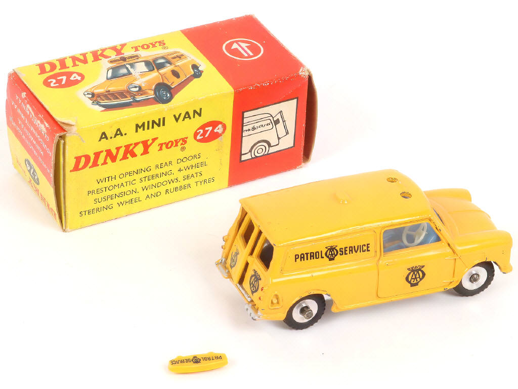 Lot 292 - DINKY TOYS (GB) (1)