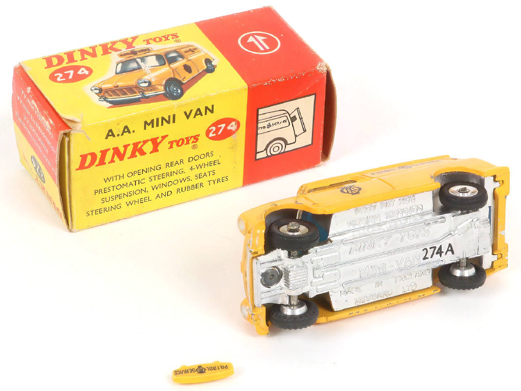 Lot 292 - DINKY TOYS (GB) (1)