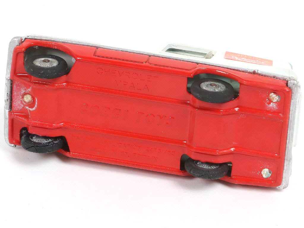 Lot 170 - CORGI TOYS (GB) (2)