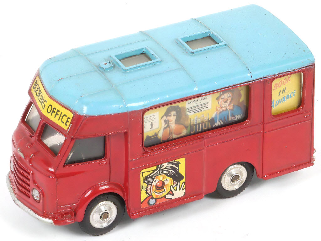 Lot 166 - CORGI TOYS (GB) (1)