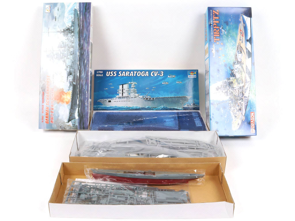 Lot 22 - DIVERS (13)