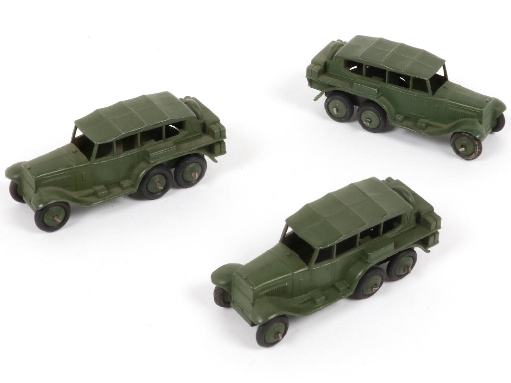 Lot 310 - DINKY TOYS (GB) (3)