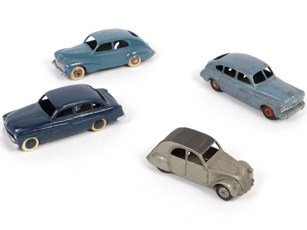 Lot 272 - DINKY TOYS (FRANCE) (4)