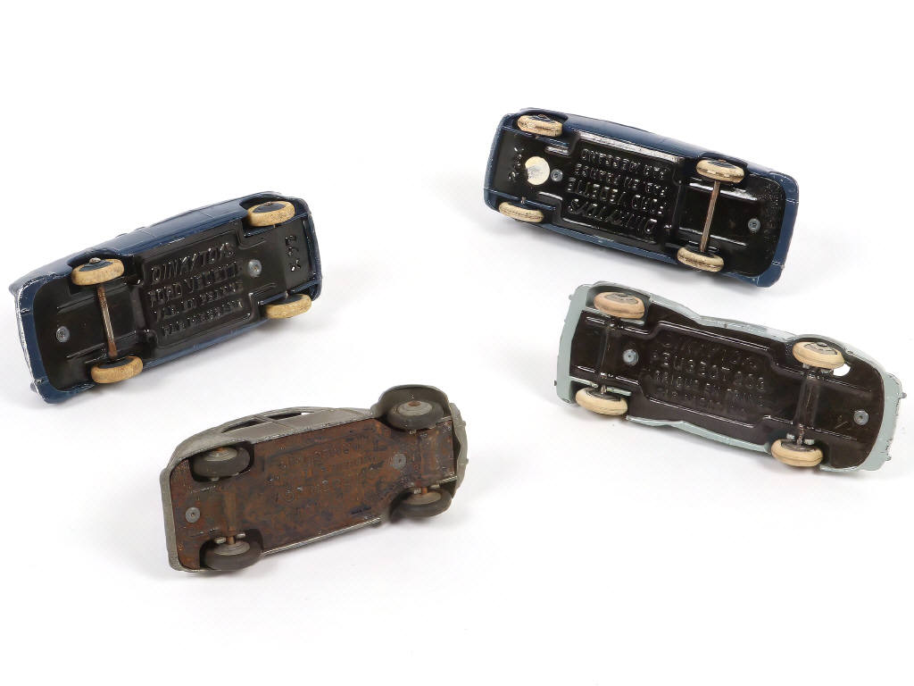 Lot 271 - DINKY TOYS (FRANCE) (4)