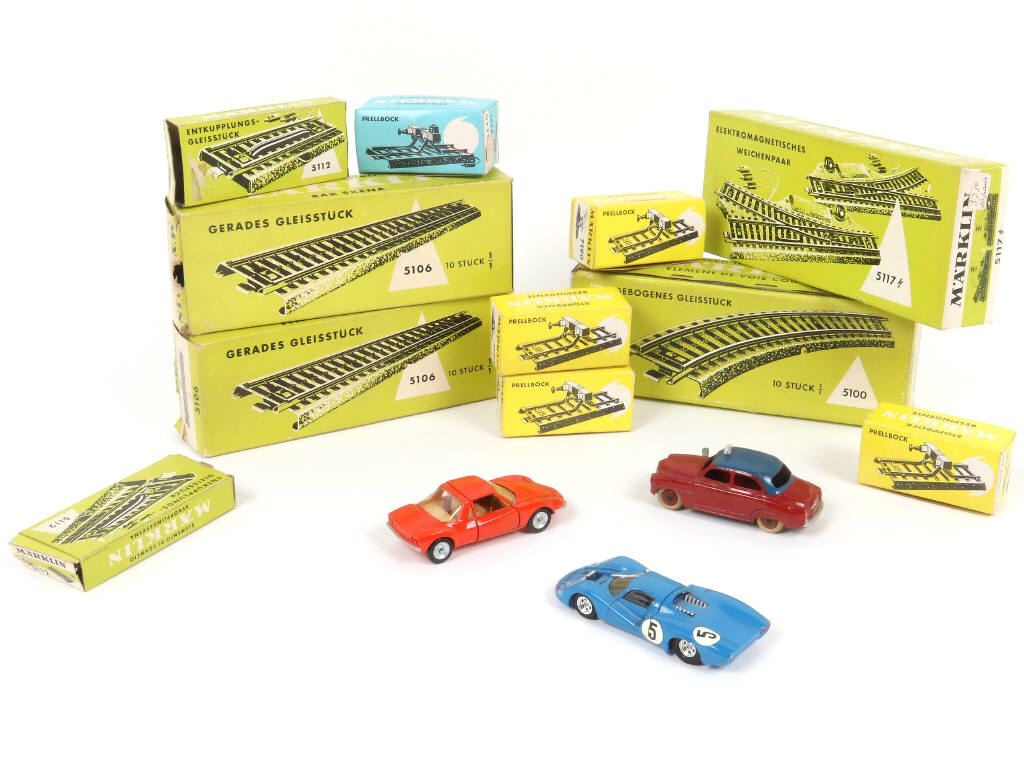 Lot 87 - DIVERS (14)