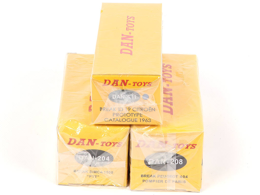 Lot 154 - DAN-TOYS (FRANCE) (3)