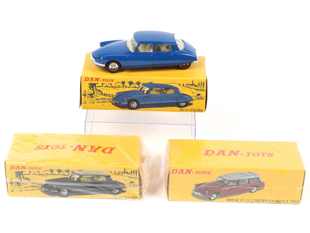 Lot 155 - DAN-TOYS (FRANCE) (3)