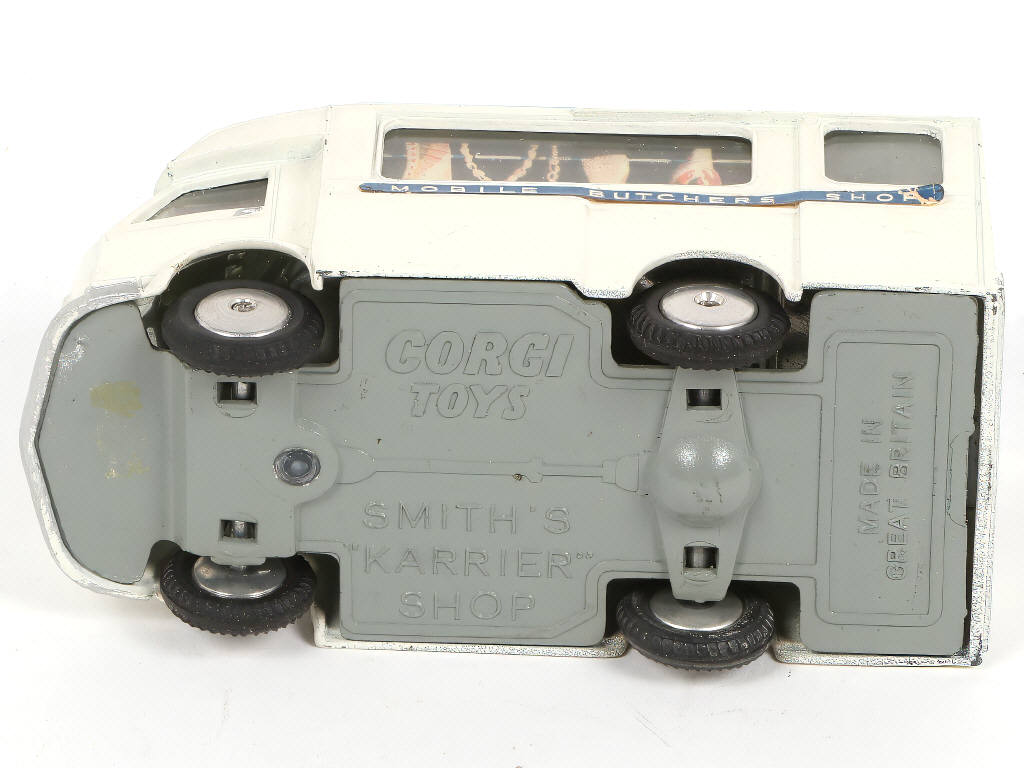 Lot 178 - CORGI TOYS (GB) (1)