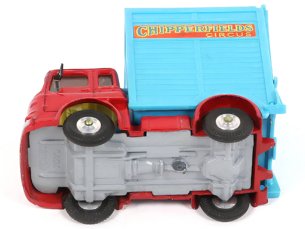 Lot 189 - CORGI TOYS (GB) (1)