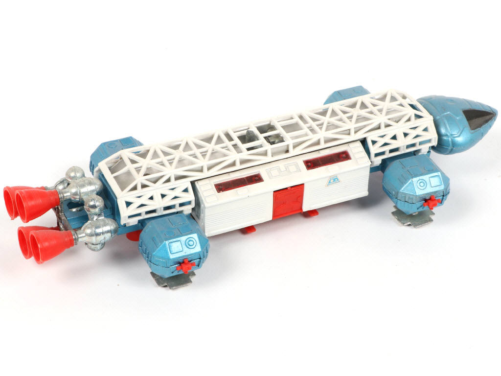 Lot 303 - DINKY TOYS (GB) (1)