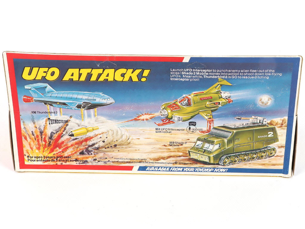 Lot 303 - DINKY TOYS (GB) (1)