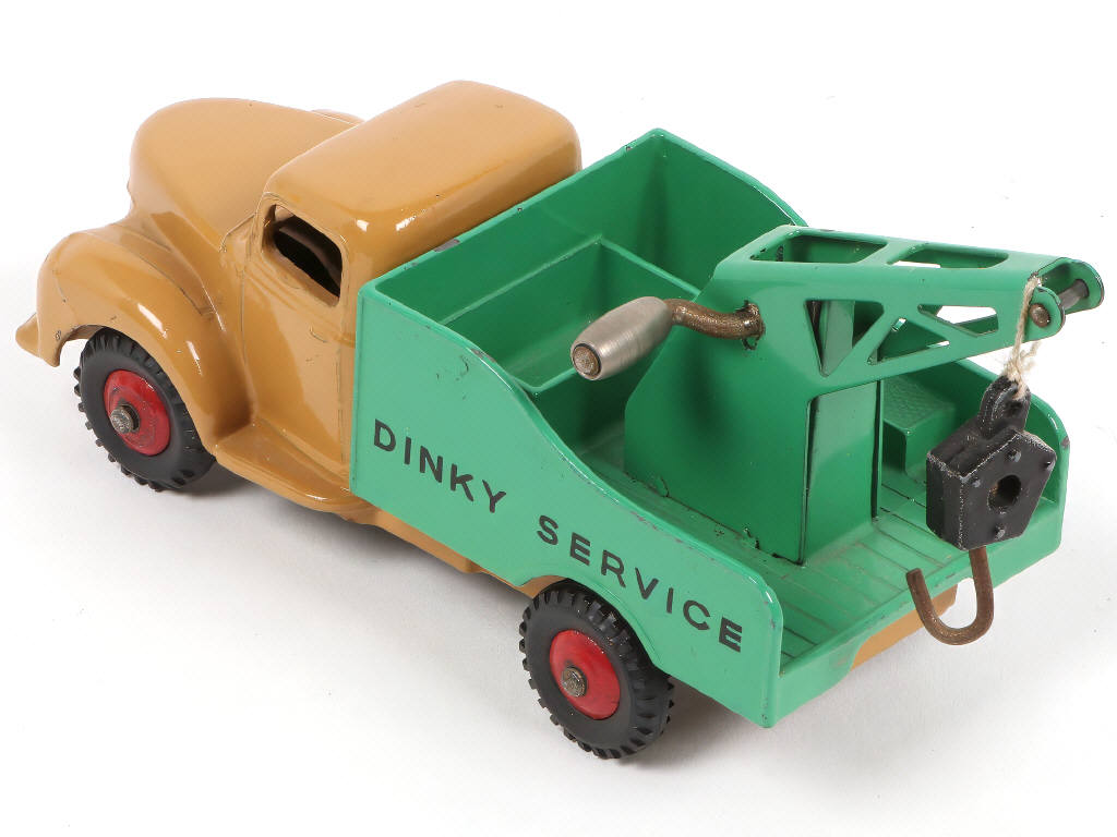 Lot 307 - DINKY TOYS (GB) (1)