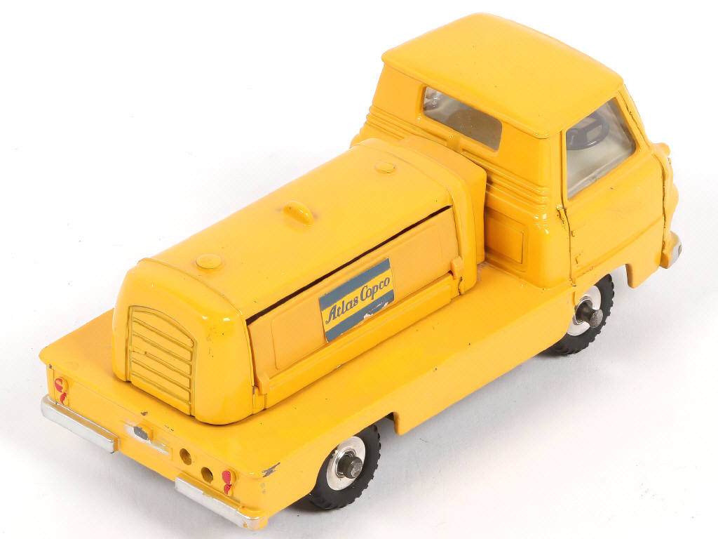 Lot 308 - DINKY TOYS (GB) (1)