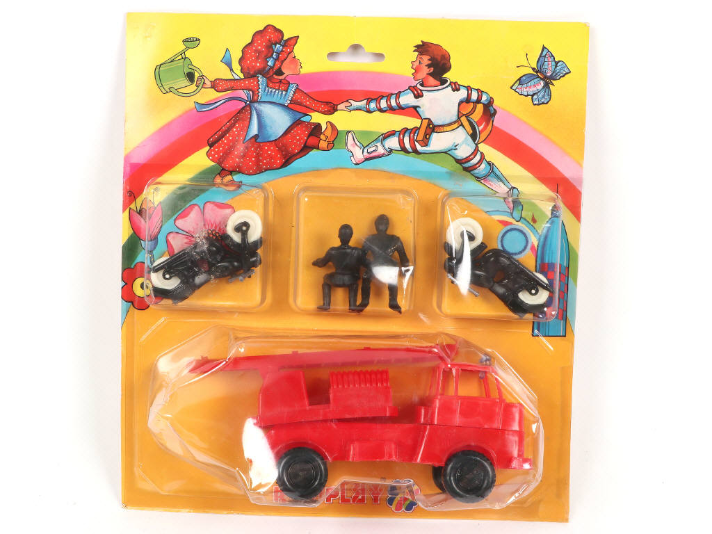 Lot 57 - DIVERS (12)