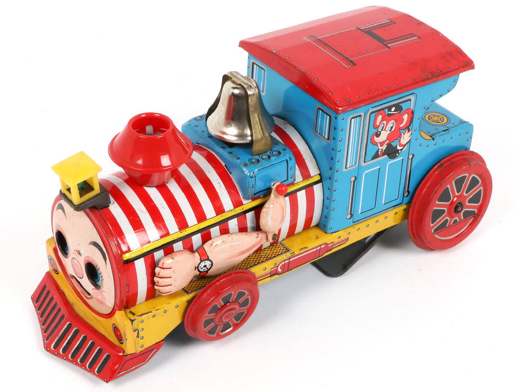 Lot 57 - DIVERS (12)