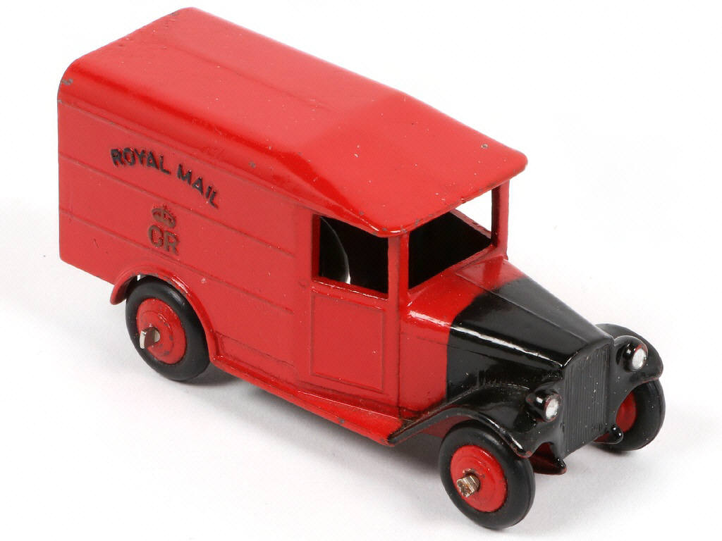 Lot 295 - DINKY TOYS (GB) (1)