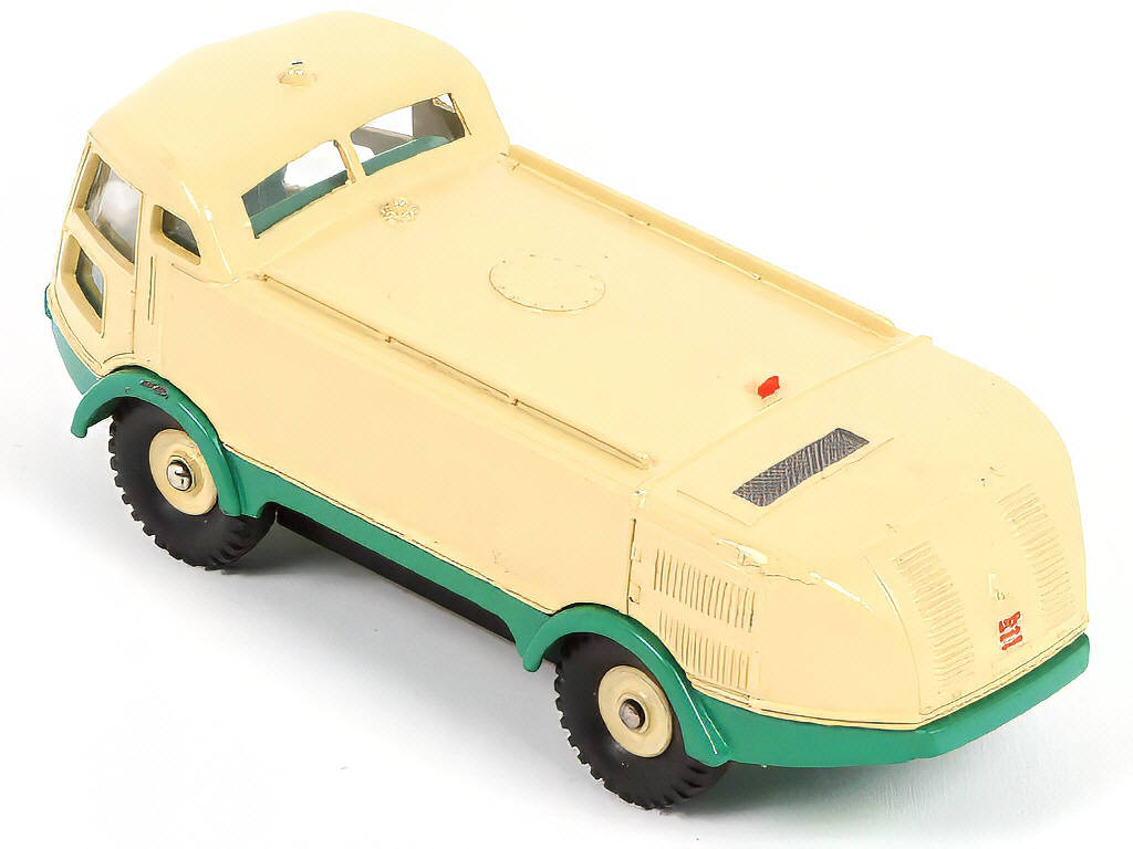 Lot 278 - DINKY TOYS (FRANCE) (1)