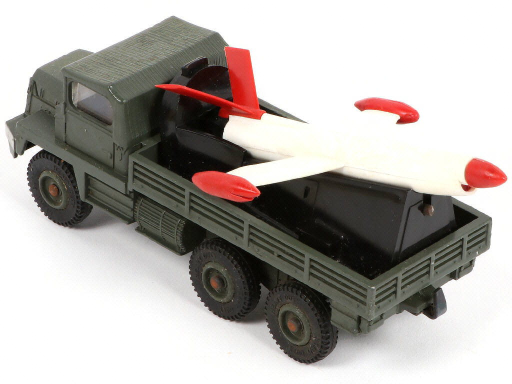 Lot 315 - DINKY TOYS (GB) (1)