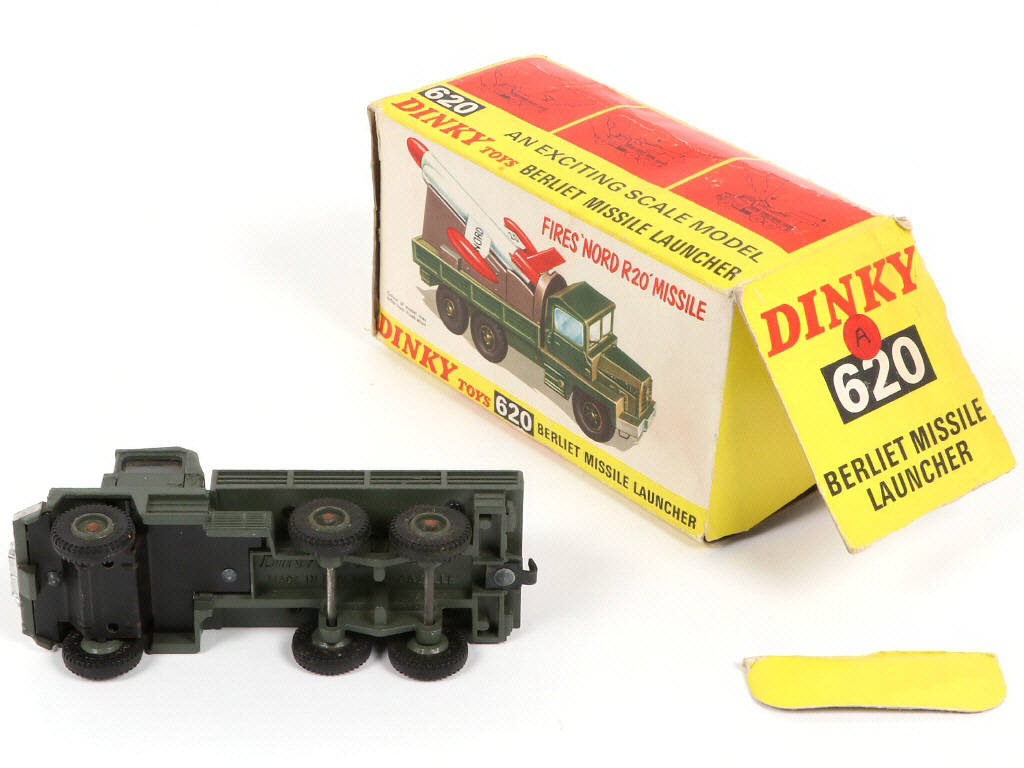 Lot 315 - DINKY TOYS (GB) (1)