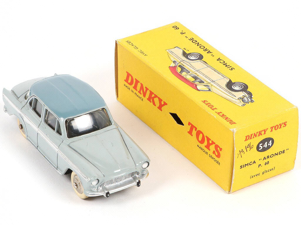 Lot 277 - DINKY TOYS (FRANCE) (1)
