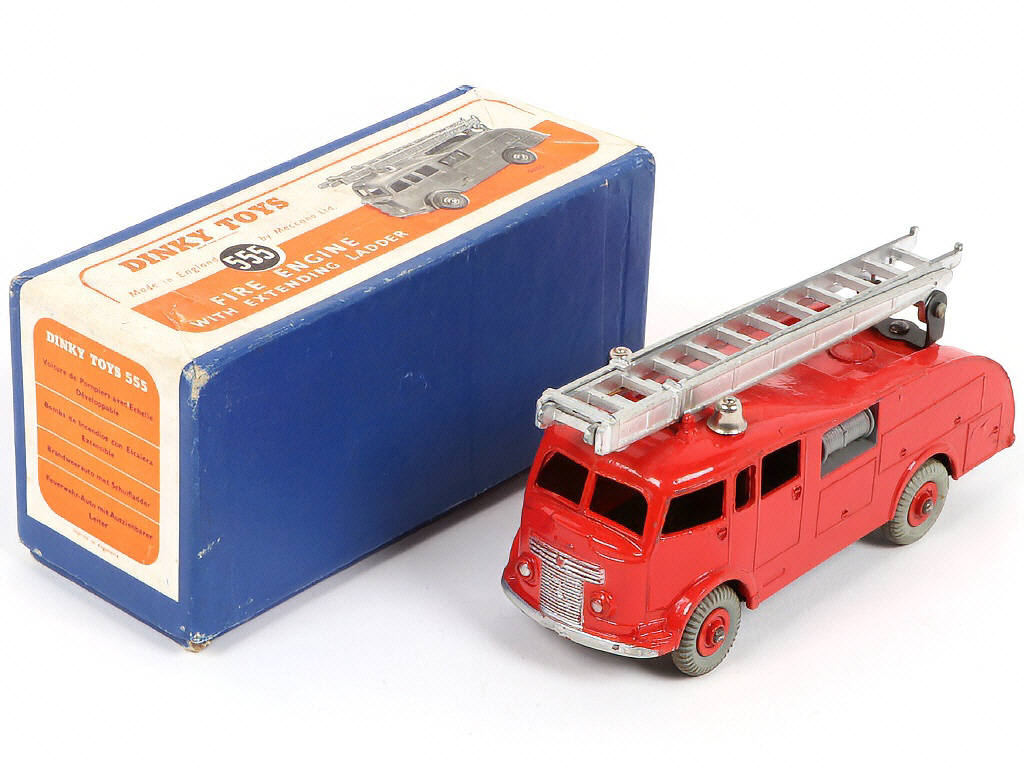 Lot 311 - DINKY TOYS (GB) (1)