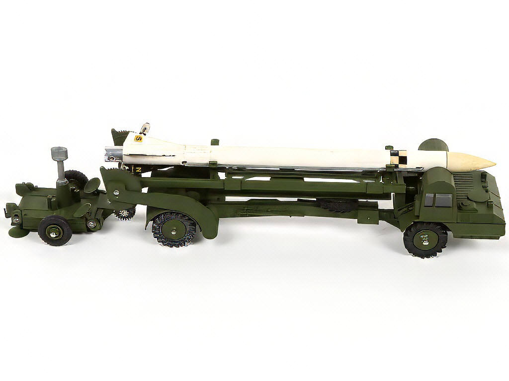 Lot 319 - DINKY TOYS (GB) (1)