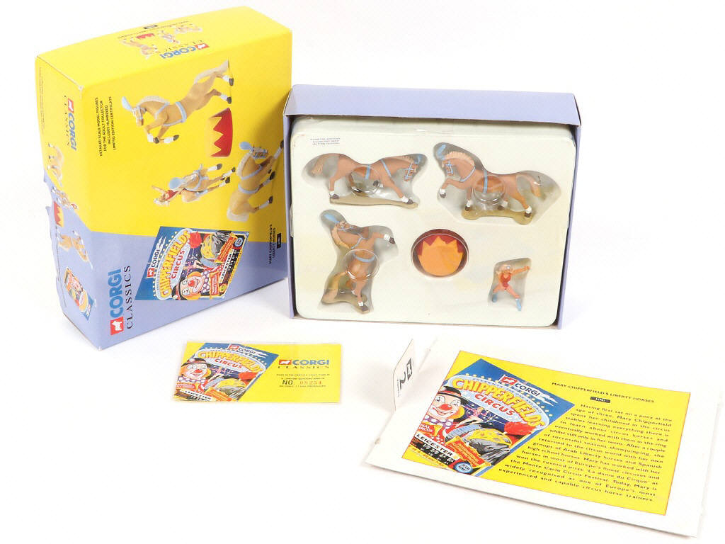 Lot 204 - CORGI TOYS (GB) (6)