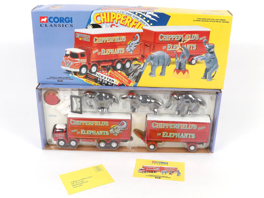 Lot 202 - CORGI TOYS (GB) (3)