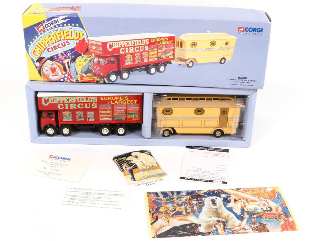 Lot 202 - CORGI TOYS (GB) (3)