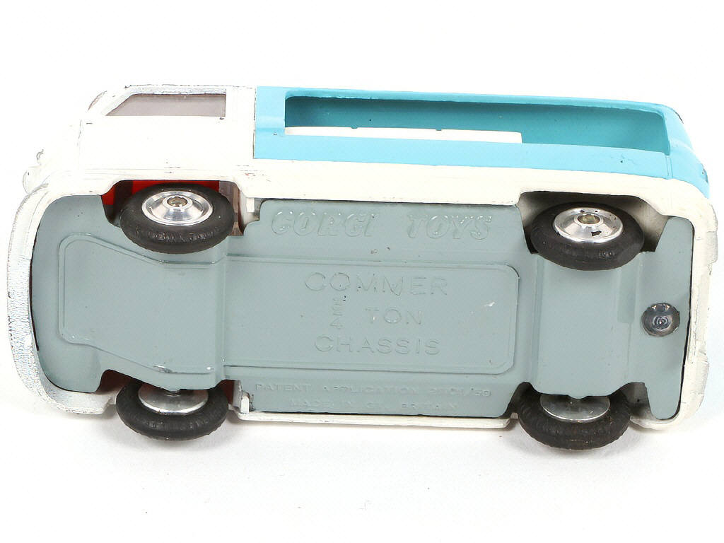 Lot 182 - CORGI TOYS (GB) (1)