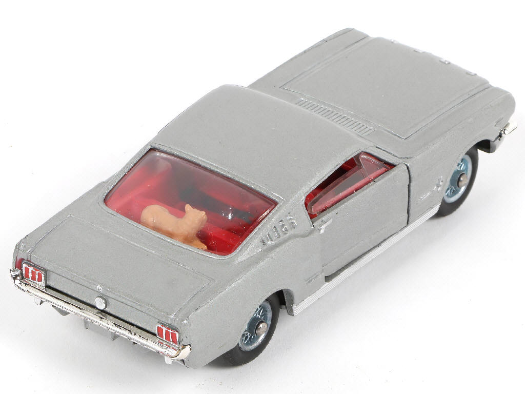 Lot 174 - CORGI TOYS (GB) (1)