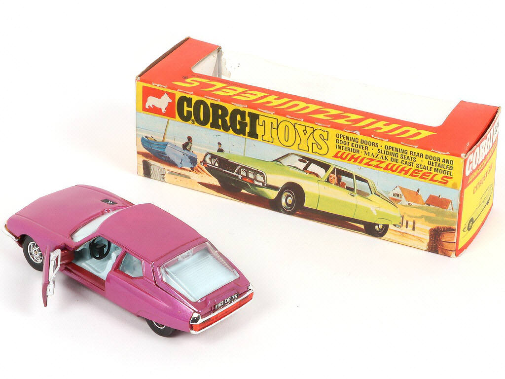 Lot 173 - CORGI TOYS (GB) (1)