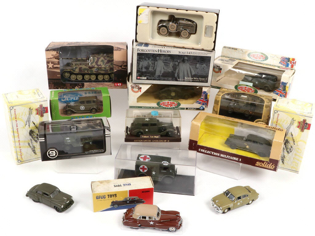 Lot 62 - DIVERS (15)