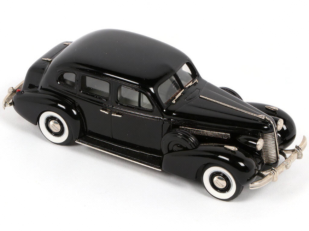 Lot 132 - BROOKLIN MODELS (GB) (1)