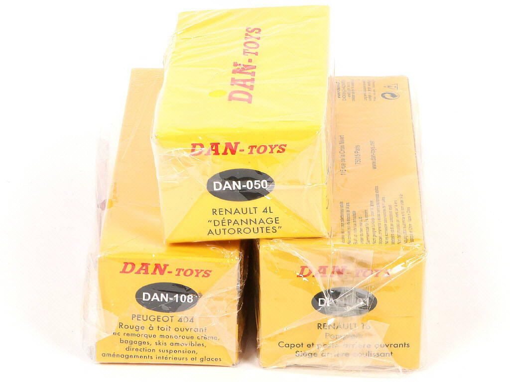 Lot 132 - DAN-TOYS (FRANCE) (3)