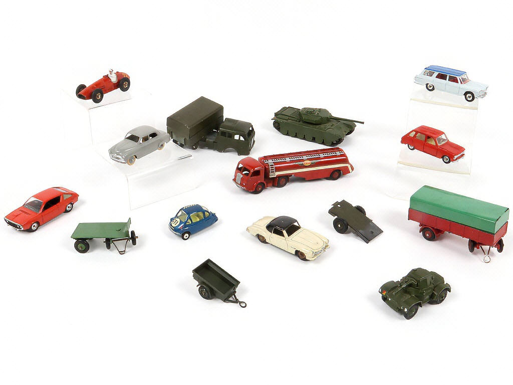 Lot 31 - DIVERS (15)