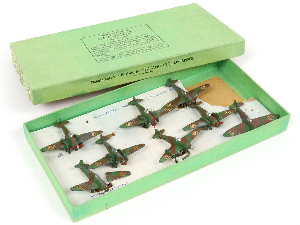 Lot 254 - DINKY TOYS (GB) (1)