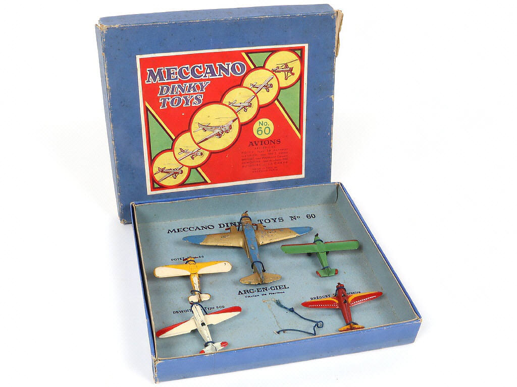 Lot 271 - DINKY TOYS (FRANCE) (1)