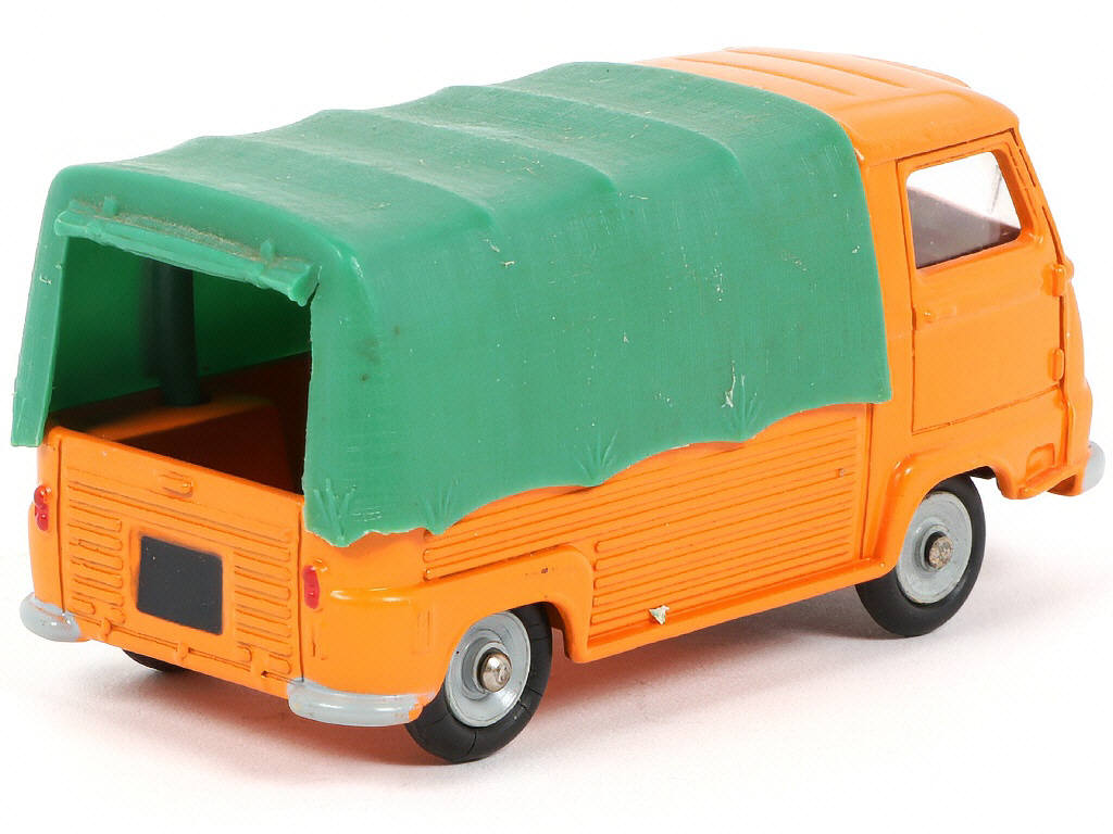 Lot 298 - DINKY TOYS (FRANCE) (1)