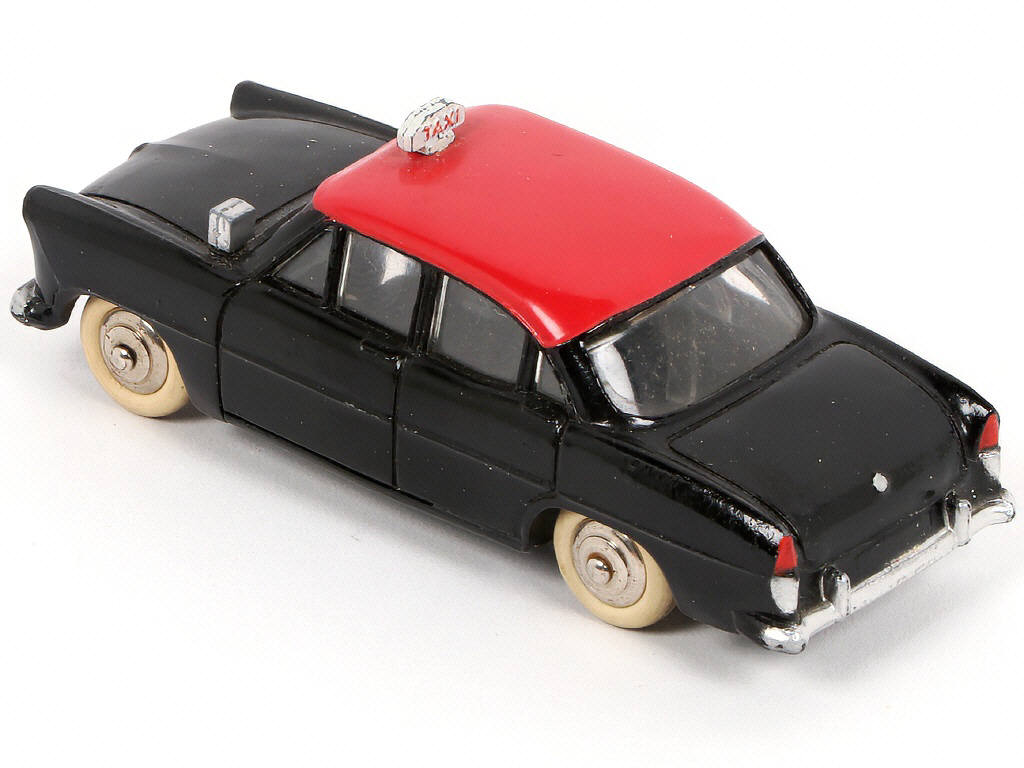 Lot 287 - DINKY TOYS (FRANCE) (1)