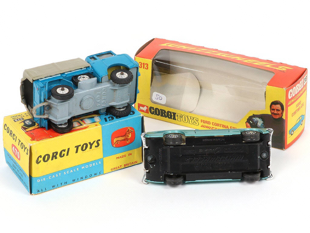 Lot 101 - CORGI TOYS (GB) (1)